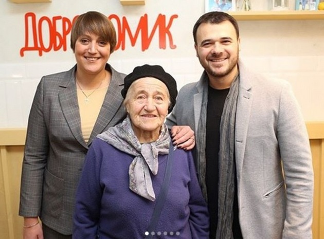 Эмин открыл "Добродомик" в Москве