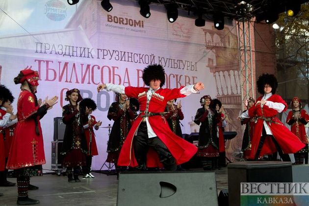 Грузинский фольклорный ансамбль выступит в Париже