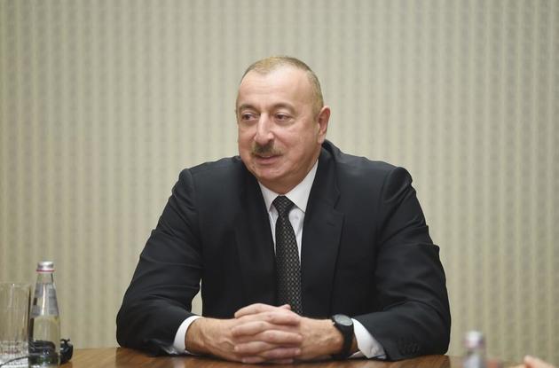 Ильхам Алиев встретился с российскими азербайджанцами