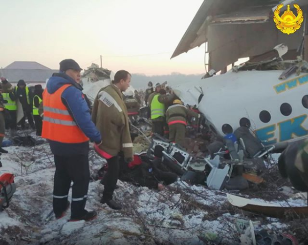 Самолет потерпел крушение в Алматы