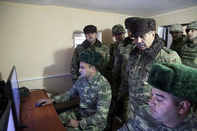 Закир Гасанов отметил День солидарности азербайджанцев мира вместе с военнослужащими, проходящими службу на фронте