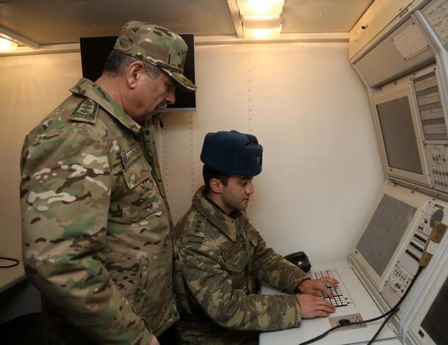 Закир Гасанов проверил боеготовность подразделений ПВО Азербайджана