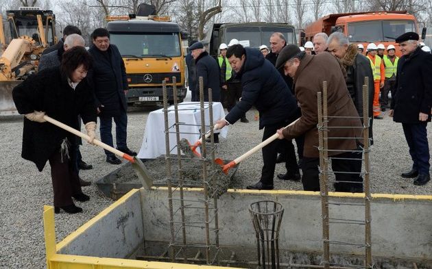 Жээнбеков лично начал строительство Парка дружбы Кыргызстана с Азербайджаном 