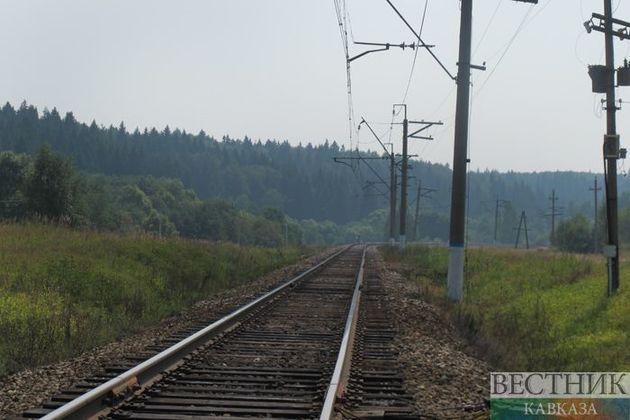 Поезд раздавил железнодорожников в Казахстане