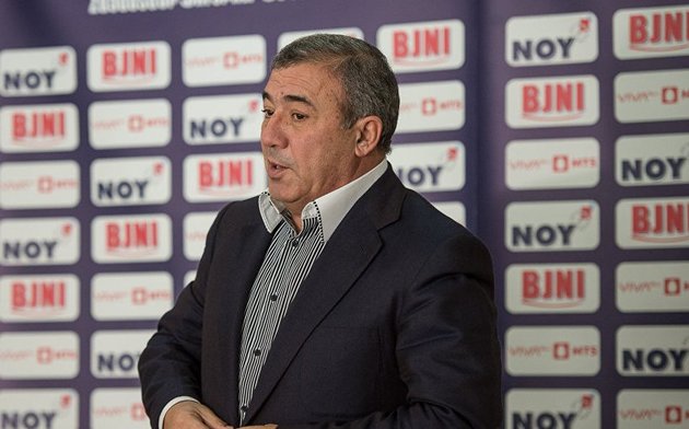 Бывший глава Федерации футбола Армении задержан за мошенничество