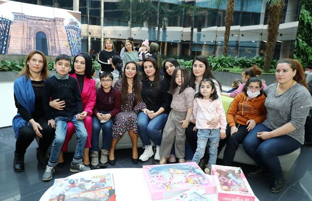 Лейла Алиева встретилась с детьми, нуждающихся в особой заботе