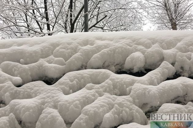 Снег засыпал дороги Джейрахского района Ингушетии