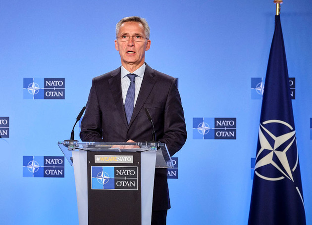Столтенберг: НАТО продолжит "сдерживать" Россию