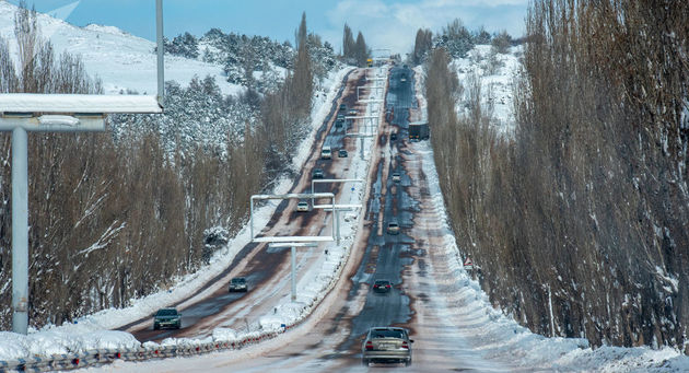 Непогода закрыла ряд дорог Армении 