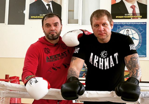 Александр Емельяненко победит Магомеда Исмаилова на 3,5 месяца позже