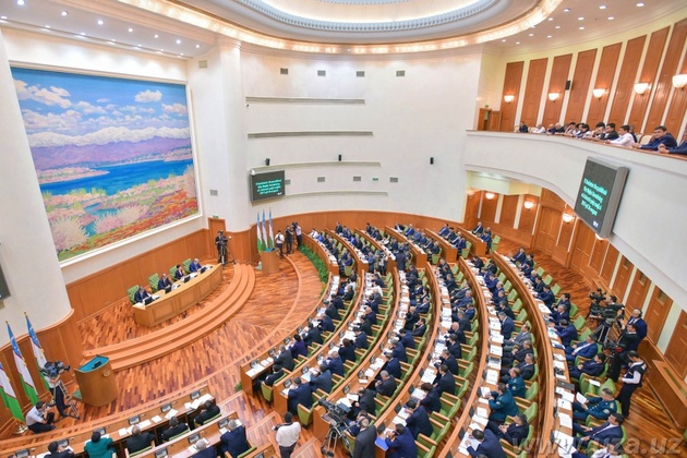 Парламент Узбекистана перешел на дистанционную работу