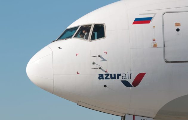 Российская чартерная авиакомпания Azur air отменяет все рейсы