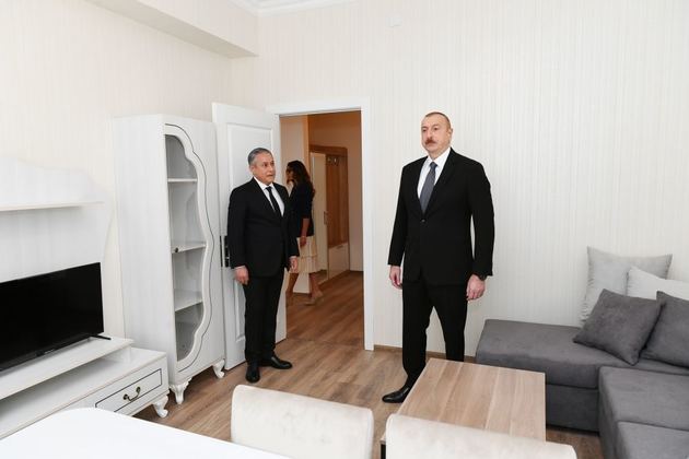 Ильхам Алиев и Мехрибан Алиева приняли участие в открытии жилого комплекса в Говсане