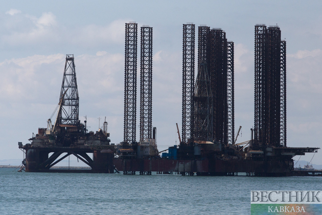 Азербайджан нарастит нефтедобычу в мае