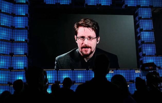 Эдвард Сноуден решил продлить вид на жительство в России