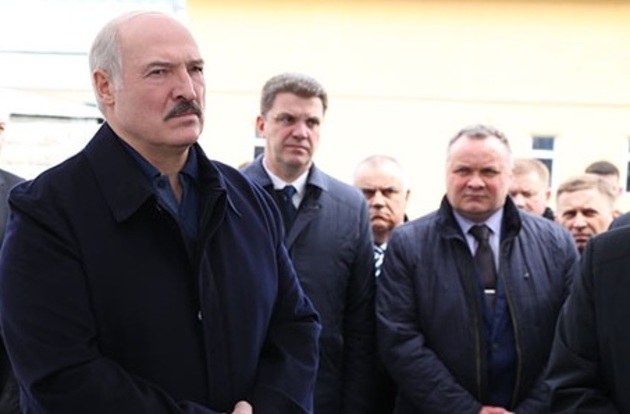 Лукашенко организовал субботник в Чернобыльской зоне