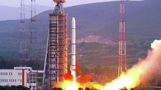 Китайская ракета вывела на орбиту два спутника 