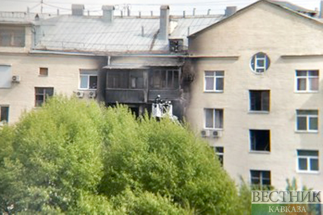 Трехэтажный пожар произошел в Москве, погиб человек (ФОТО)