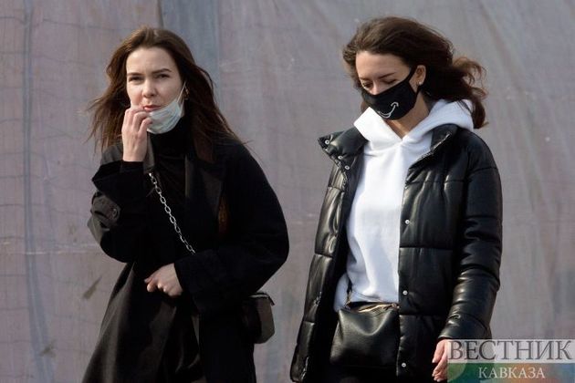 ВЦИОМ: каждый второй россиянин считает коронавирус опаснее гриппа