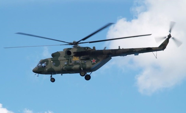 В Подмосковье совершил жесткую посадку военный вертолет Ми-8, есть жертвы