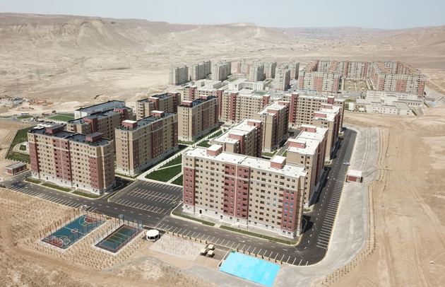 Ильхам Алиев и Мехрибан Алиева приняли участие в открытии жилого комплекса "Гобу Парк-3" для вынужденных переселенцев