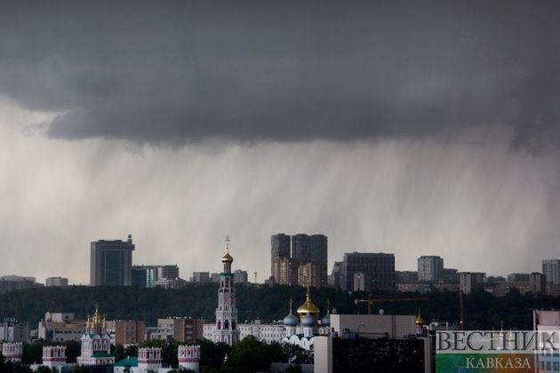 На Москву надвигаются ливень с сильным ветром