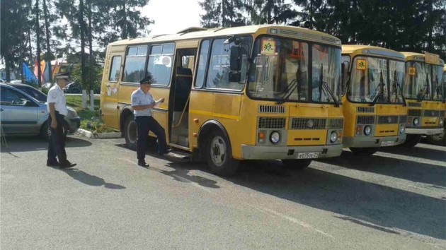 Транспортники Адыгеи оценили состояние школьных автобусов