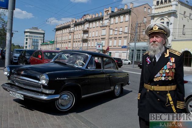 В параде Победы в Волгограде впервые примут участие две "Волги"-кабриолета