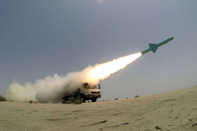Армия Ирана испытала новые крылатые ракеты 