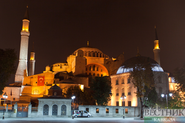 Чавушоглу: Турция отвергает критику из ЕС по статусу Святой Софии