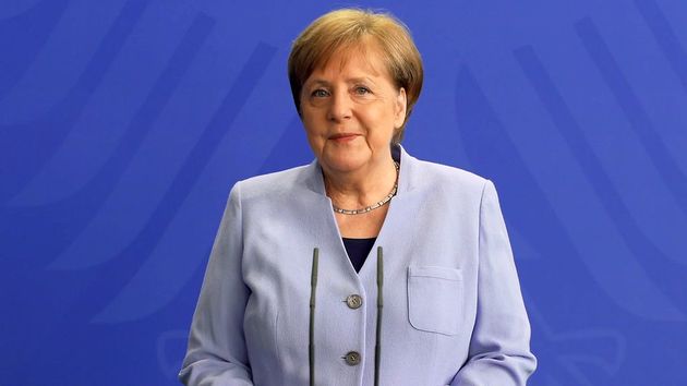 Меркель: ЕС должен найти "правильный ответ" на вызванный COVID-19 спад экономики 