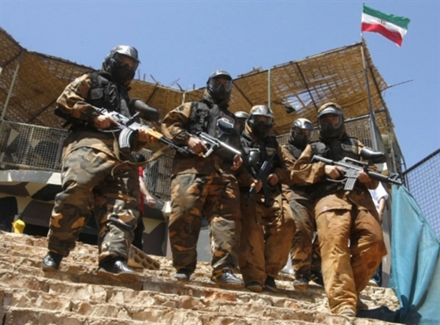 Иран проводит военные учения в Персидском заливе 