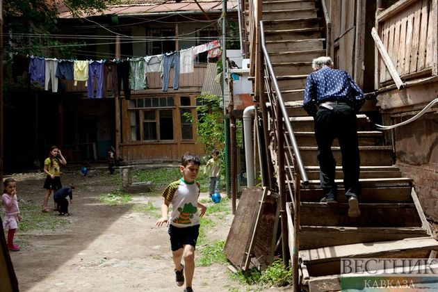 Соседи спасли ребенка от похищения в Тбилиси