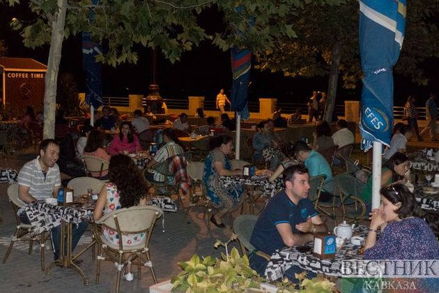 Террасы кафе и ресторанов откроются в нескольких городах и районах Азербайджана 