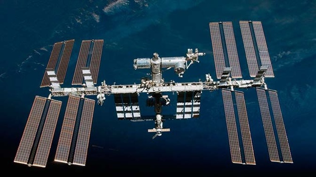 Экипаж МКС эвакуируется в российский модуль 