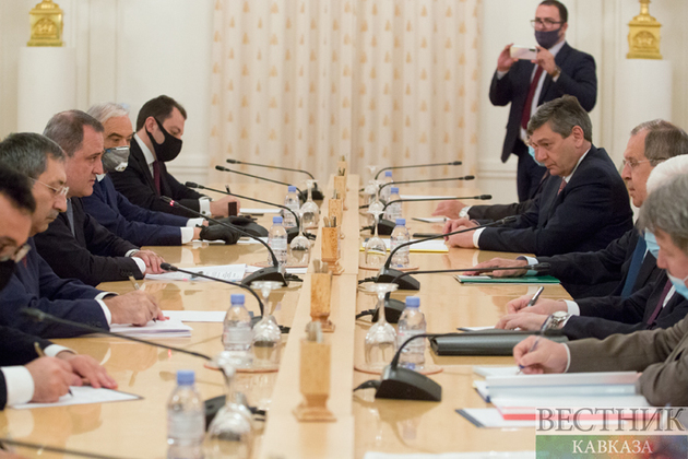 Лавров: РФ поддержит обращение Азербайджана о получении статуса наблюдателя при ШОС 