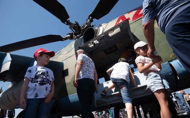 На 102-й российской военной базе в Армении прошел День открытых дверей (ВИДЕО)