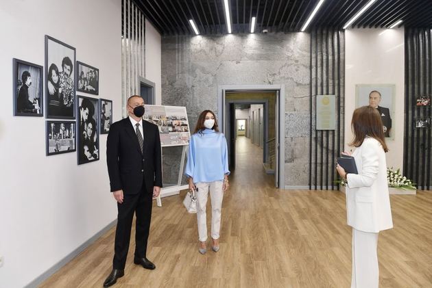 Ильхам Алиев и Мехрибан Алиева посетили открытую после капремонта детскую школу искусств в Баку