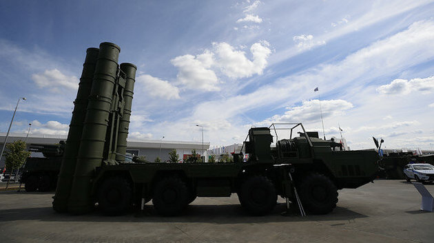 Индия надеется получить от США разрешение на покупку российского оружия