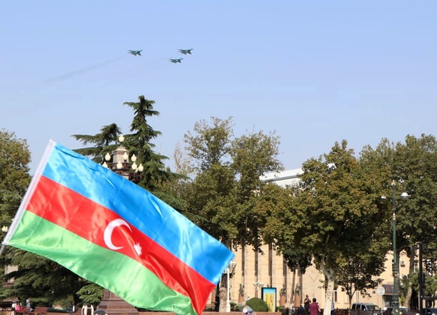 ВВС Азербайджана и Турции совершили совместные полеты над Гянджой (ВИДЕО)
