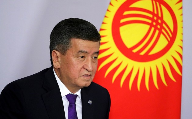 Жээнбеков объяснил, почему отказался применять силу против нападавших на Белый дом в Бишкеке 