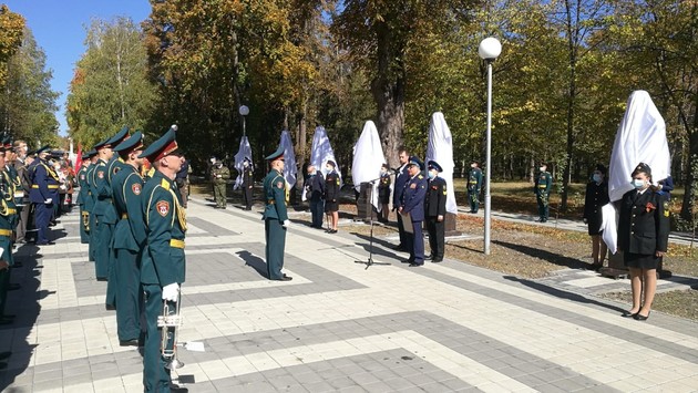 В Парке Победы в Ессентуках торжественно открылась "Аллея Героев"