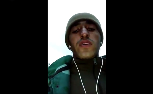 Азербайджанский воин прощается с семьей перед решающим боем