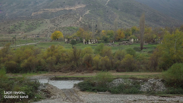 Вот как выглядит освобожденное село Гюлябюрд в Лачинском районе Азербайджана (ВИДЕО)
