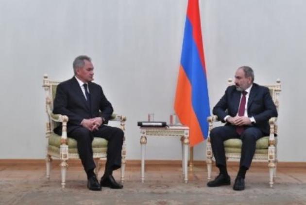 Армения не вывесила флаг России на встрече Пашиняна с Лавровым и Шойгу (ФОТО) 