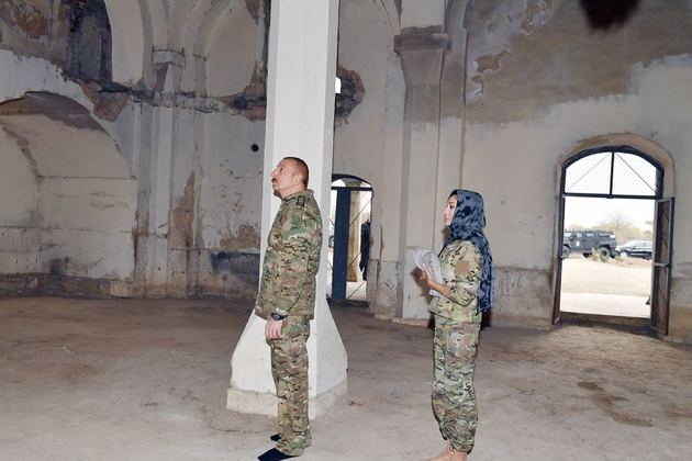 Ильхам Алиев и Мехрибан Алиева посетили освобожденный Агдам (ФОТО, ВИДЕО)