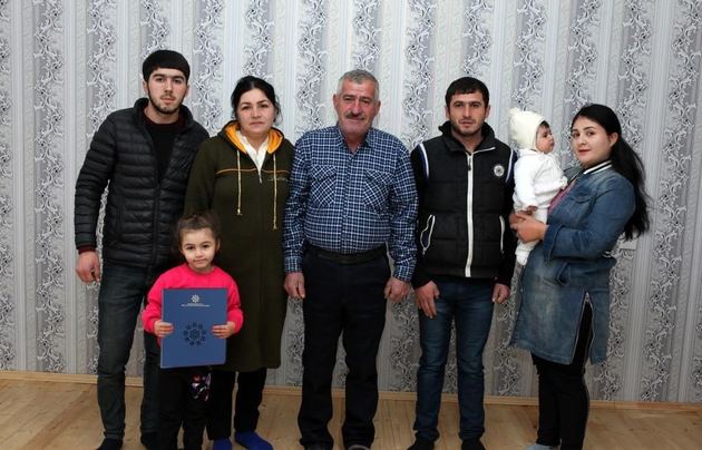 Еще 28 семей шехидов и инвалидов Карабахской войны получили жилье в Азербайджане