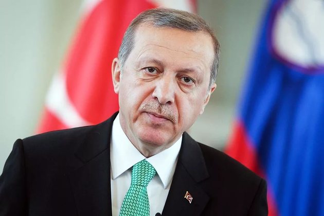 Эрдоган отреагировал на планы США ввести санкции против Турции из-за С-400 