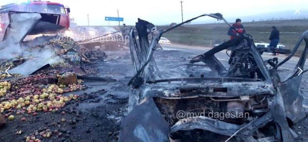 Водитель легковой машины погиб при столкновении с грузовиком в Дагестане (ФОТО)