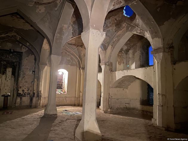 Джума-мечеть в освобожденном Агдаме возрождается (ФОТО)